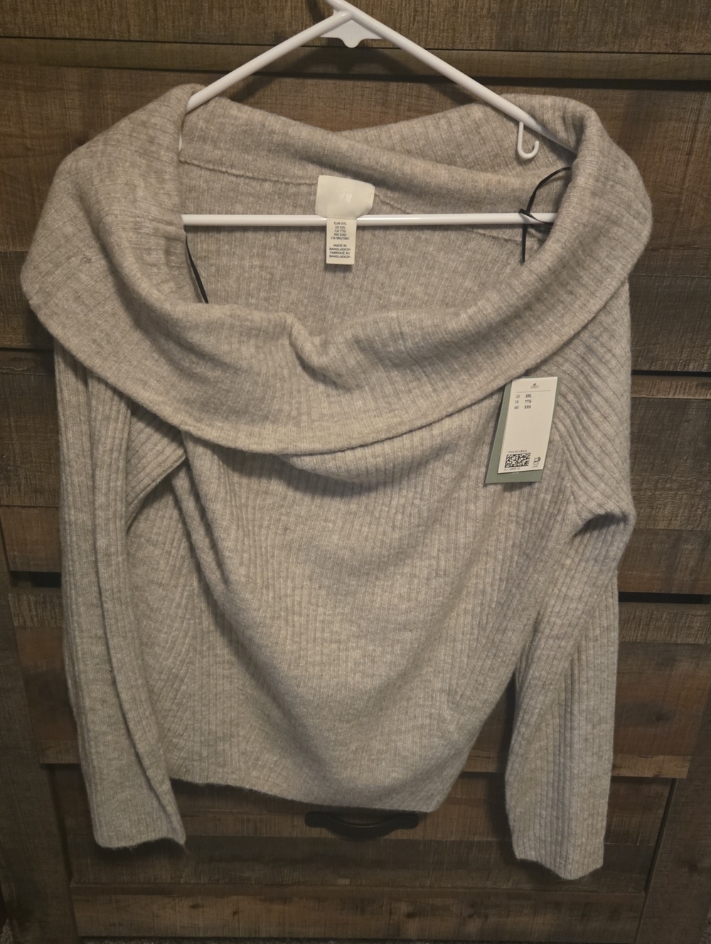 Cozy Off-Shoulder Ribbed Sweater - Light Gray